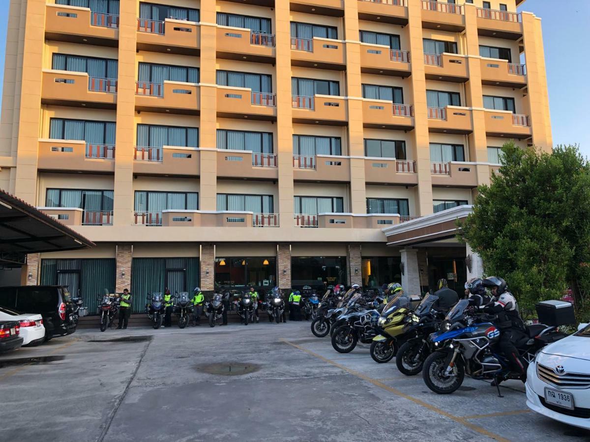 The Centris Hotel פאתאלונג מראה חיצוני תמונה